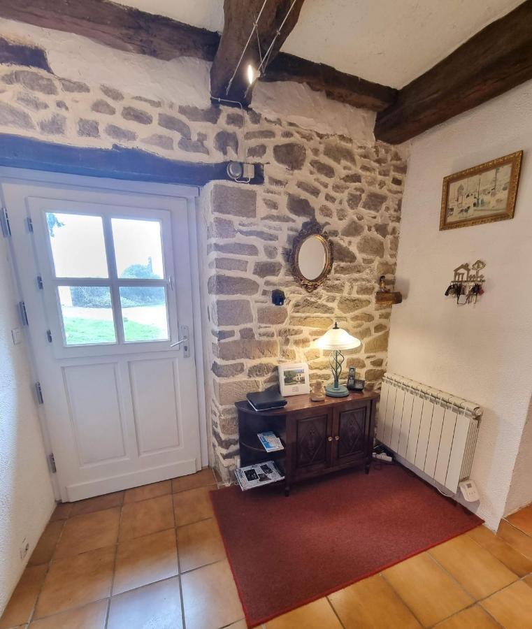 Bed and Breakfast Les Berges De La Planchette Yvignac-la-Tour Екстер'єр фото