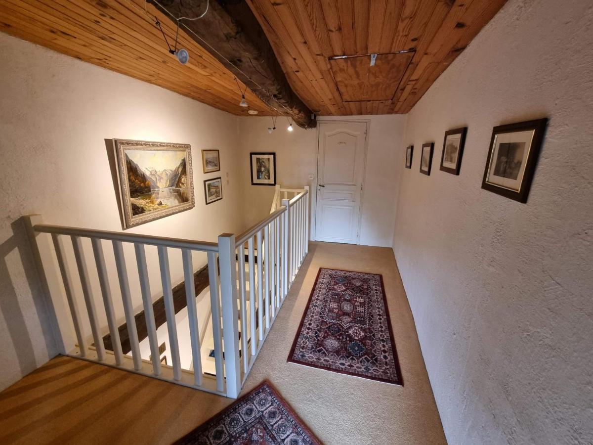 Bed and Breakfast Les Berges De La Planchette Yvignac-la-Tour Екстер'єр фото