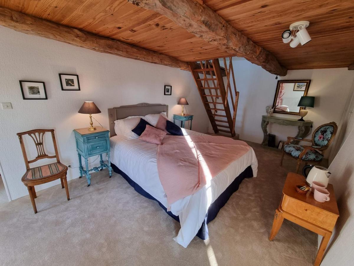 Bed and Breakfast Les Berges De La Planchette Yvignac-la-Tour Номер фото