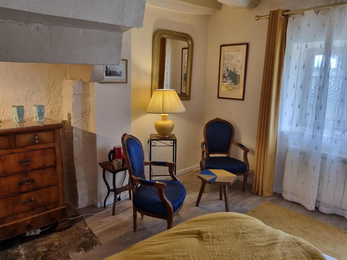 Bed and Breakfast Les Berges De La Planchette Yvignac-la-Tour Екстер'єр фото