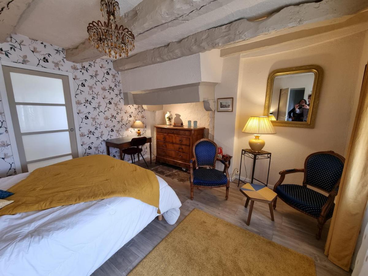 Bed and Breakfast Les Berges De La Planchette Yvignac-la-Tour Екстер'єр фото