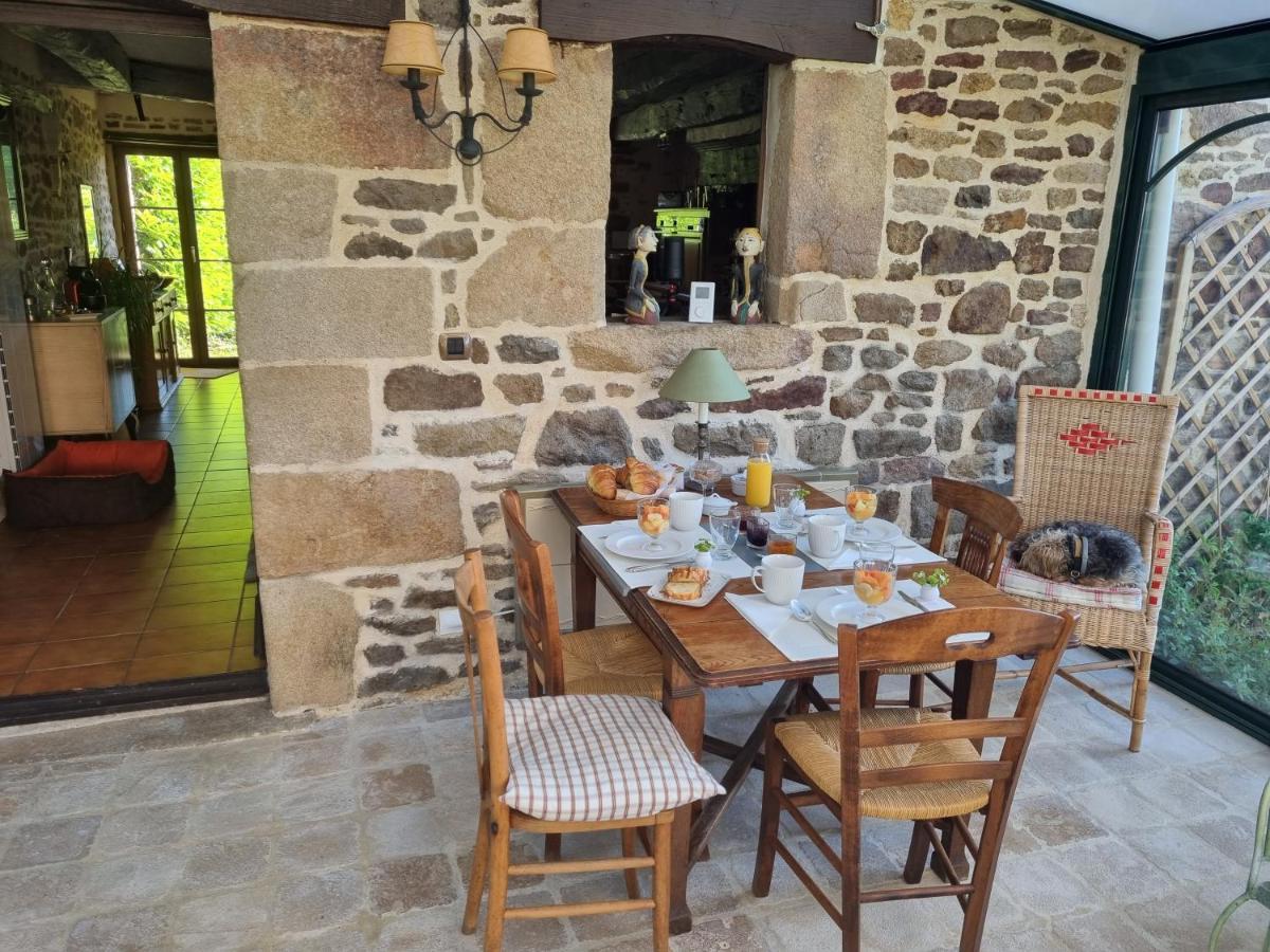 Bed and Breakfast Les Berges De La Planchette Yvignac-la-Tour Екстер'єр фото